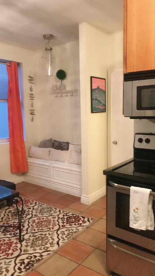 Two Bedroom Two Bath Apartment 2 Block To Beach Miami Beach Bilik gambar